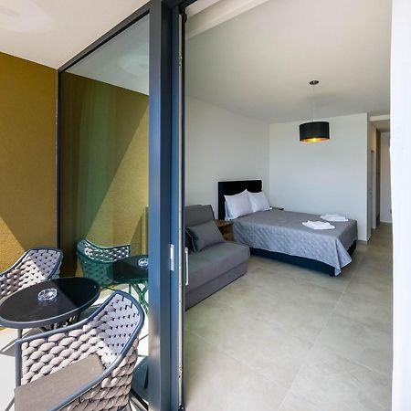 Maresole Beachfront Residence Poreč Buitenkant foto