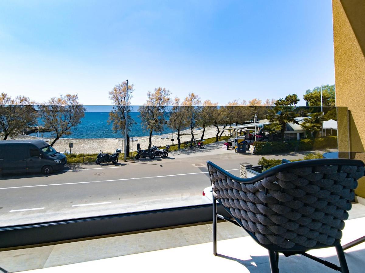 Maresole Beachfront Residence Poreč Buitenkant foto