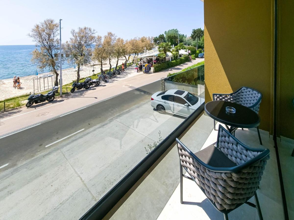 Maresole Beachfront Residence Poreč Buitenkant foto
